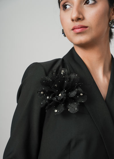 Dew Drop Brooch Black